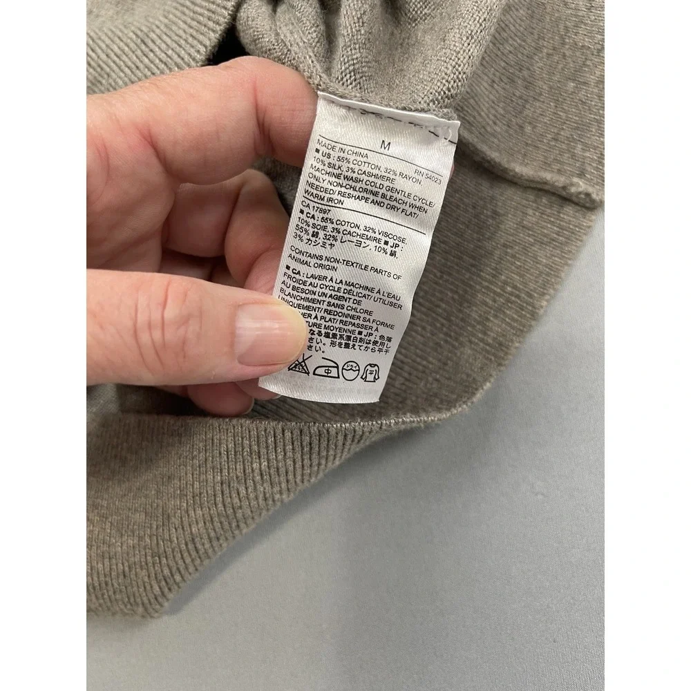 Banana Republic Men's M V-Neck Sweater Premium Luxe‎ Yarn Cotton Silk Blend Tan